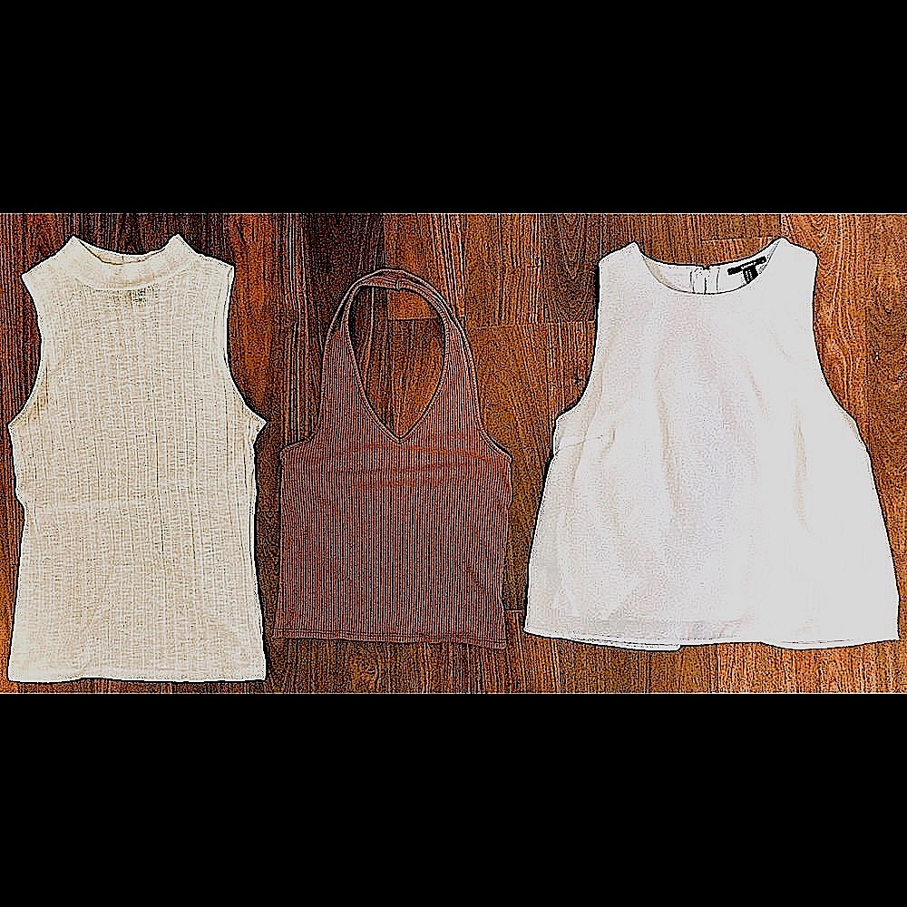 Bundle of Three Neutral Summer Tops - Picture 2 of 11